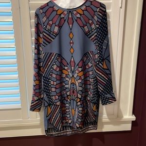 Gorgeous geometric-print dress!